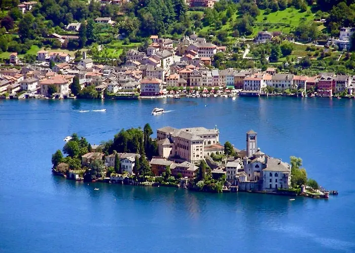 La Ca' Tra I Laghi شقة *
