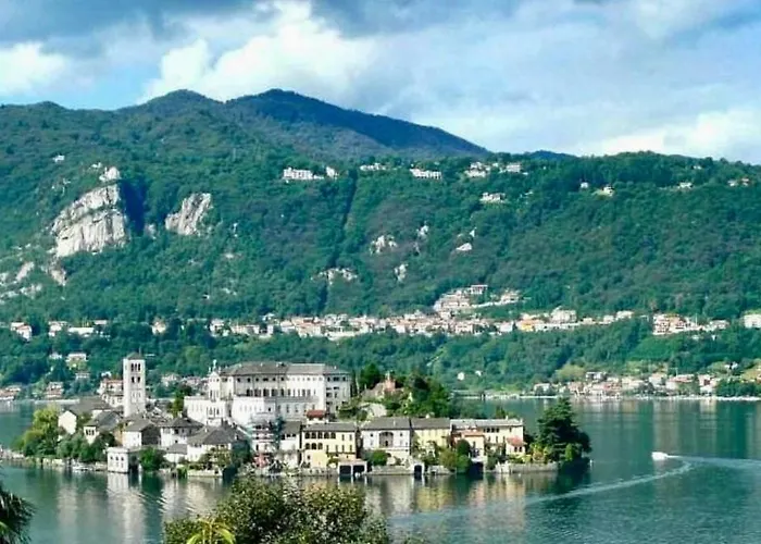 La Ca' Tra I Laghi